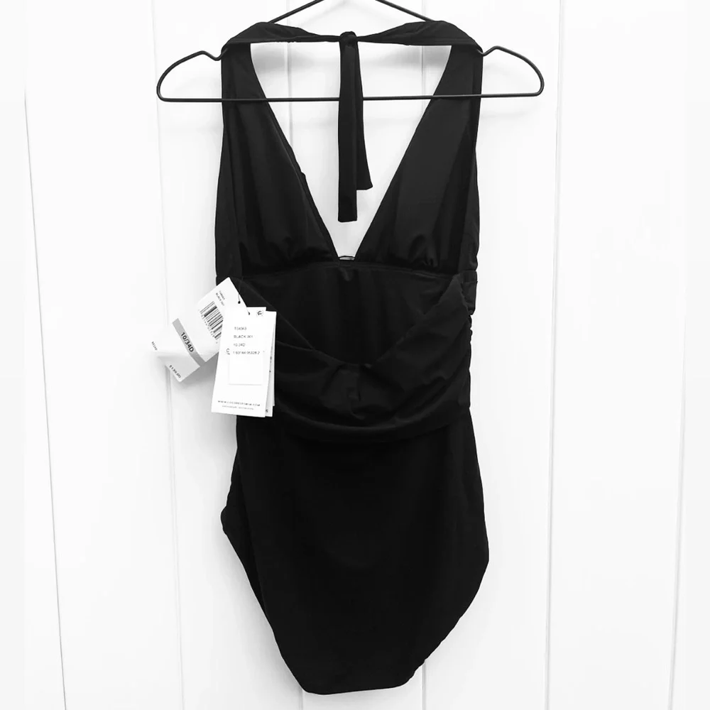 Coco Reef Contouring One-Piece Swimsuit 🌊 - Picture 4 of 11